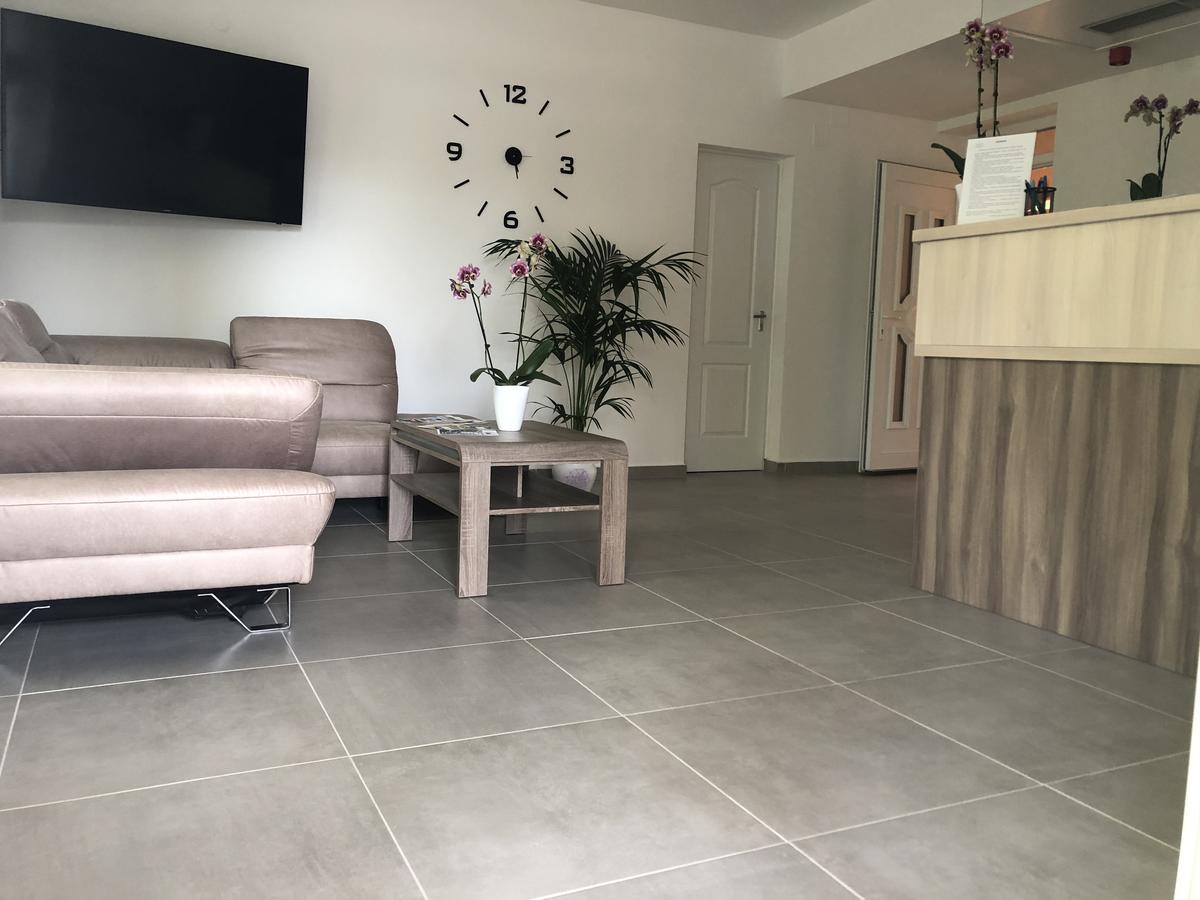 Tiszafüred Boro Apartman מראה חיצוני תמונה